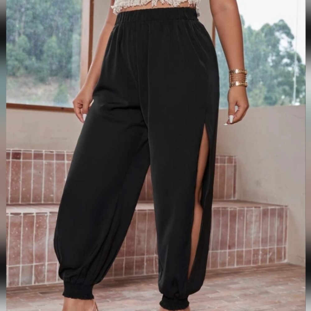 Tapered Pants